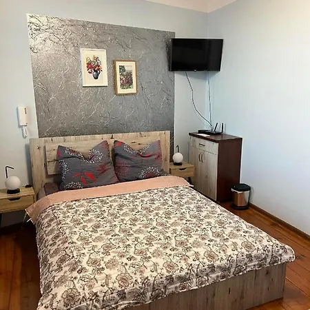 Jednosci Hostel Зелена Гура Екстер'єр фото